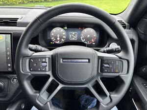 Land Rover Defender 3.0 Defender HARD TOP X-dynamic HSE D MHEV A 5dr