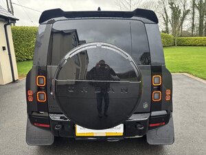 Land Rover Defender 3.0 Defender HARD TOP X-dynamic HSE D MHEV A 5dr