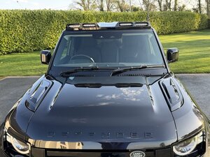Land Rover Defender 3.0 Defender HARD TOP D MHEV AUTO 3dr