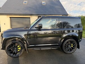 Land Rover Defender 3.0 Defender HARD TOP D MHEV AUTO 3dr