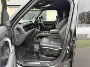 Land Rover Defender 3.0 Defender HARD TOP X-dynamic HSE D MHEV AUTO