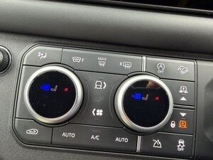 Land Rover Defender 3.0 Defender HARD TOP X-dynamic HSE D MHEV AUTO