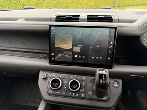 Land Rover Defender 3.0 Defender HARD TOP X-dynamic HSE D MHEV AUTO