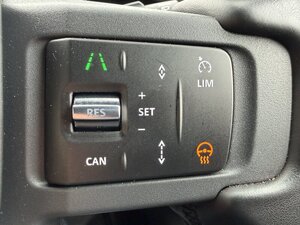 Land Rover Defender 3.0 Defender HARD TOP X-dynamic HSE D MHEV AUTO