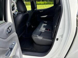 Nissan Navara 2.3 Dci N-guard Shr Dcb 5dr