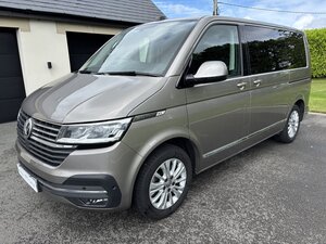 Volkswagen Caravelle 2.0 Caravelle Executive Tdi Semi-auto 5dr