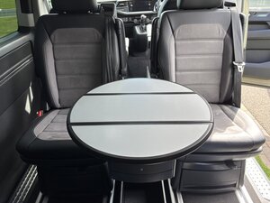 Volkswagen Caravelle 2.0 Caravelle Executive Tdi Semi-auto 5dr