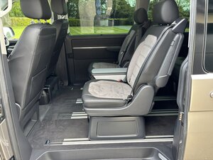 Volkswagen Caravelle 2.0 Caravelle Executive Tdi Semi-auto 5dr