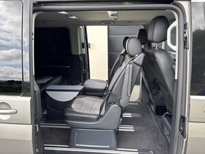 Volkswagen Caravelle 2.0 Caravelle Executive Tdi Semi-auto 5dr
