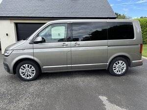 Volkswagen Caravelle 2.0 Caravelle Executive Tdi Semi-auto 5dr