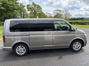 Volkswagen Caravelle 2.0 Caravelle Executive Tdi Semi-auto 5dr