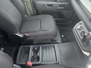 Land Rover Defender 3.0 Defender HARD TOP D MHEV AUTO 5dr