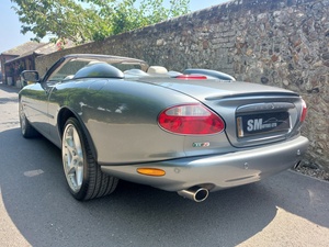 Jaguar XKR 4.2 Convertible