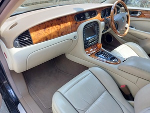 Jaguar XJ Super V8 LWB X350 Auto