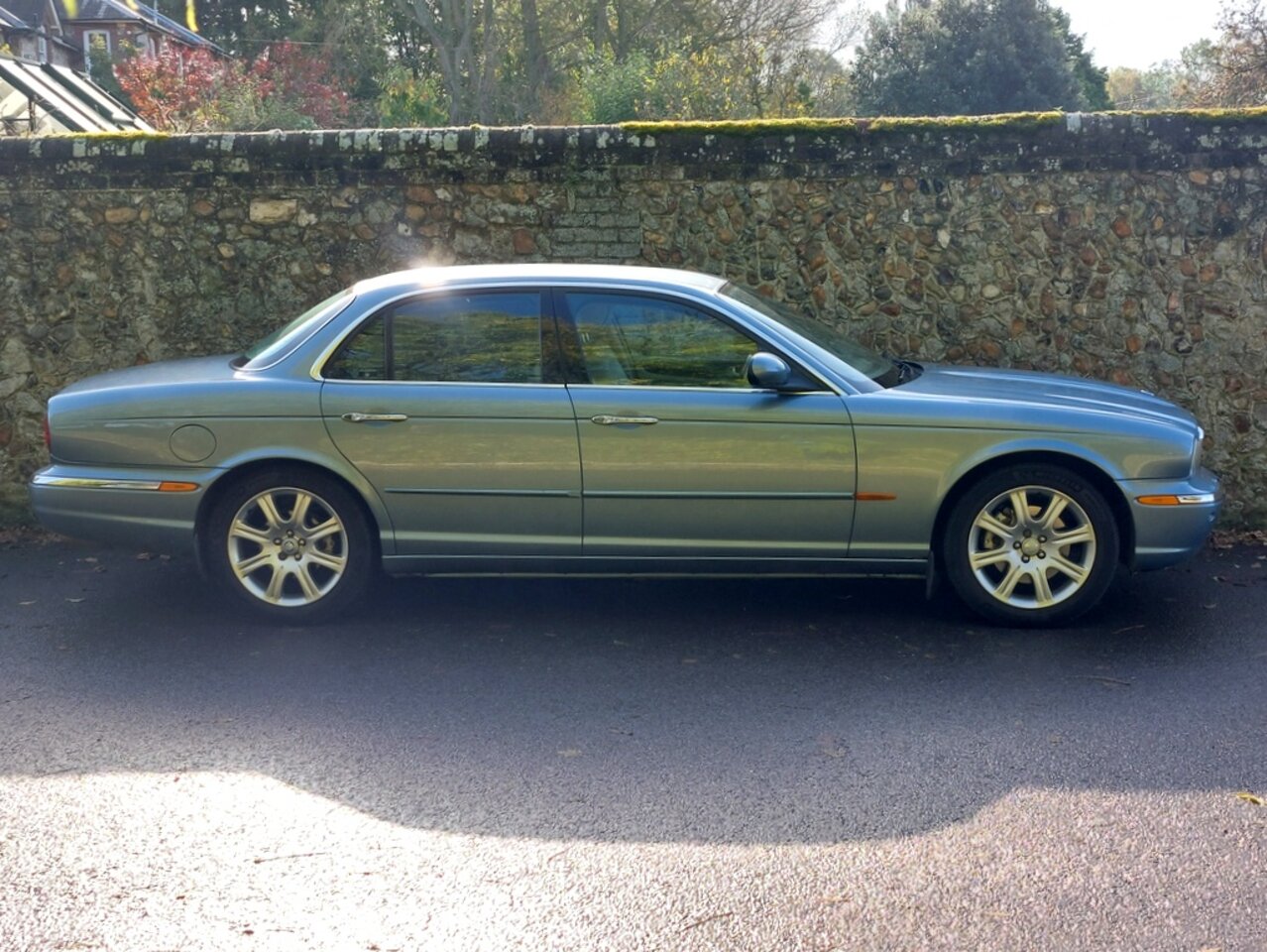 Jaguar XJ 3.0 V6 SE X350 4dr