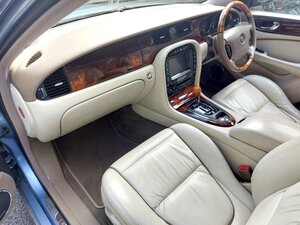 Jaguar XJ 3.0 V6 SE X350 4dr