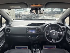 Toyota Yaris 1.5 Yaris Icon Vvt-i Hev Cvt 5dr
