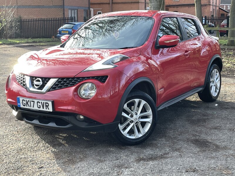 Nissan Juke 1.6 JUKE N-connecta CVT 5dr