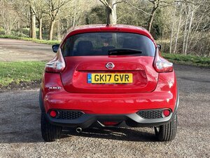 Nissan Juke 1.6 JUKE N-connecta CVT 5dr