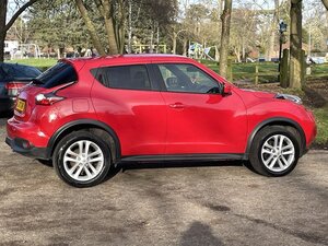 Nissan Juke 1.6 JUKE N-connecta CVT 5dr