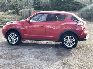 Nissan Juke 1.6 JUKE N-connecta CVT 5dr