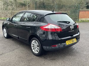 Renault Megane 1.6 Megane Dynamique Tomtom VVT 5dr