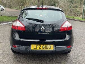 Renault Megane 1.6 Megane Dynamique Tomtom VVT 5dr