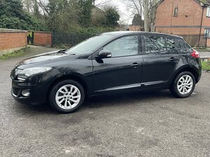 Renault Megane 1.6 Megane Dynamique Tomtom VVT 5dr