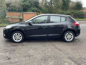 Renault Megane 1.6 Megane Dynamique Tomtom VVT 5dr