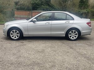 Mercedes-Benz C-Class 2.1 C220 SE CDI AUTO 4dr