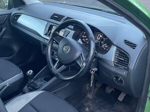 Skoda Fabia 1.0 Fabia SE MPI 5dr