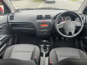Kia Picanto 1.1 Picanto Strike 5dr