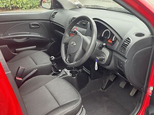 Kia Picanto 1.1 Picanto Strike 5dr