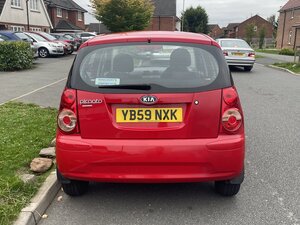 Kia Picanto 1.1 Picanto Strike 5dr