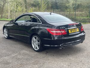 Mercedes-Benz E-Class 3.0 E350 Blueefficiency Sport CDI AUTO 2dr