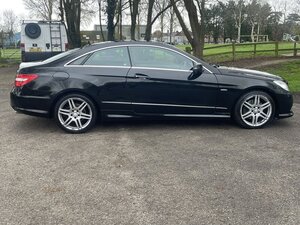 Mercedes-Benz E-Class 3.0 E350 Blueefficiency Sport CDI AUTO 2dr