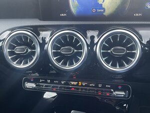 MERCEDES  CLA 200D 2.0 CLA200d AMG LINE (Premium) Coupe 4dr Diesel 8G