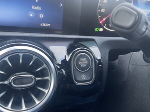 MERCEDES  CLA 200D 2.0 CLA200d AMG LINE (Premium) Coupe 4dr Diesel 8G