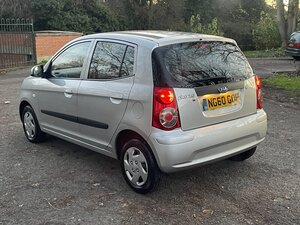Kia Picanto 1.0 Picanto 1 5dr