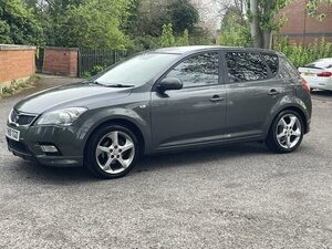 Kia Ceed 1.6 CEED 3 CRDI AUTO 5dr