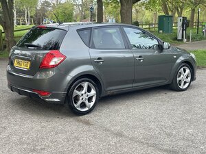 Kia Ceed 1.6 CEED 3 CRDI AUTO 5dr