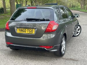 Kia Ceed 1.6 CEED 3 CRDI AUTO 5dr