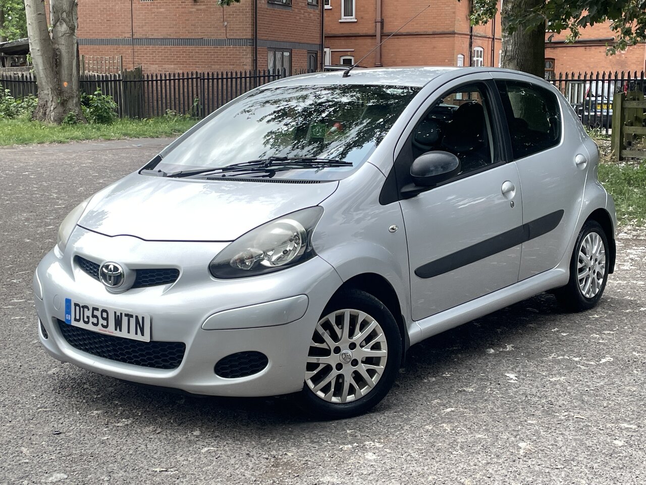 Toyota Aygo 1.0 Aygo Platinum Vvt-i 5dr