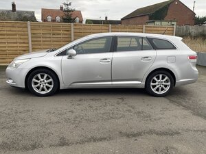 Toyota Avensis 2.0 Avensis TR D-4D 5dr