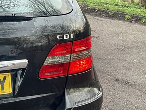 Mercedes-Benz B-Class 2.0 B200 CDI SE CVT 5dr