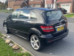 Mercedes-Benz B-Class 2.0 B200 CDI SE CVT 5dr