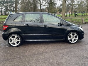 Mercedes-Benz B-Class 2.0 B200 CDI SE CVT 5dr