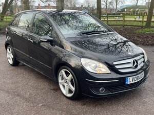 Mercedes-Benz B-Class 2.0 B200 CDI SE CVT 5dr