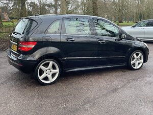 Mercedes-Benz B-Class 2.0 B200 CDI SE CVT 5dr