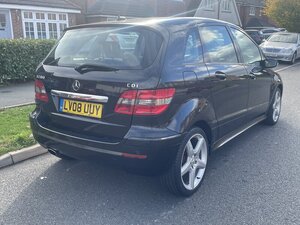 Mercedes-Benz B-Class 2.0 B200 CDI SE CVT 5dr